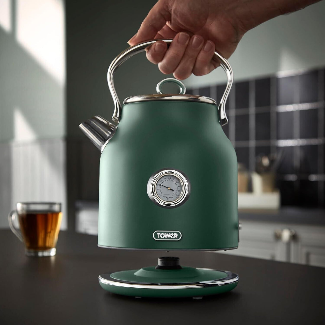 Tower Renaissance Green 1.7L 3KW Kettle T10063FOR Ultra Fast & Quiet Boil Kettle