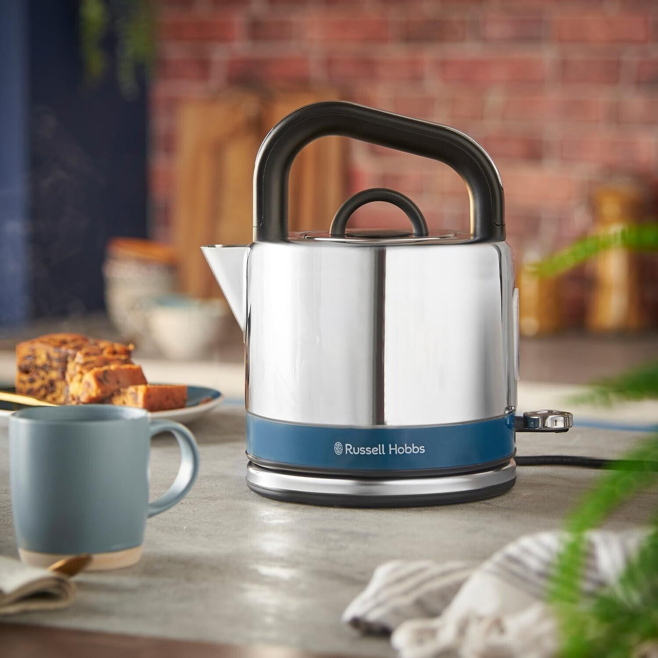 Russell Hobbs Distinctions Ocean Blue 1.5L Kettle - Fast Boil & Perfect Pour Spout Kettle