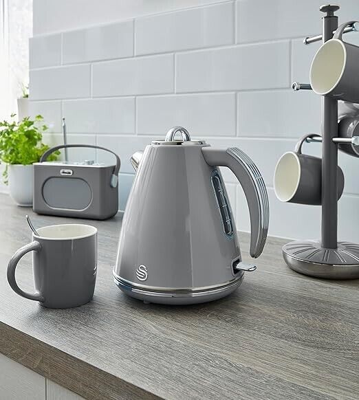 Swan Retro Grey 1.5L 3KW Jug Kettle, 2 Slice Toaster & 6L Manual Air Fryer Matching Kitchen Set