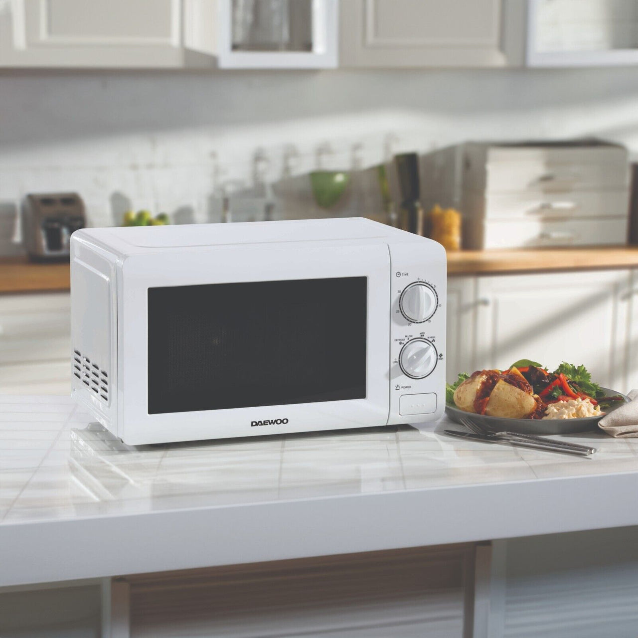 Daewoo 20L White Manual 800W Microwave Oven with Stainless Steel Cavity SDA2075GE