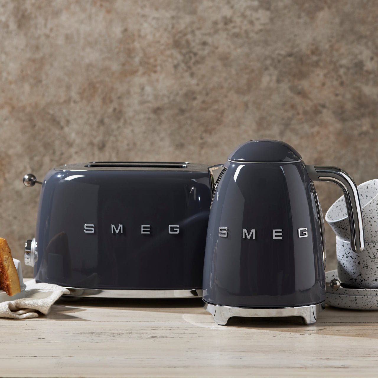 SMEG Slate Grey 1.7L 3KW Kettle KLF03GRUK & 2 Slice Toaster TSF01GRUK Retro 50`s Matching Set