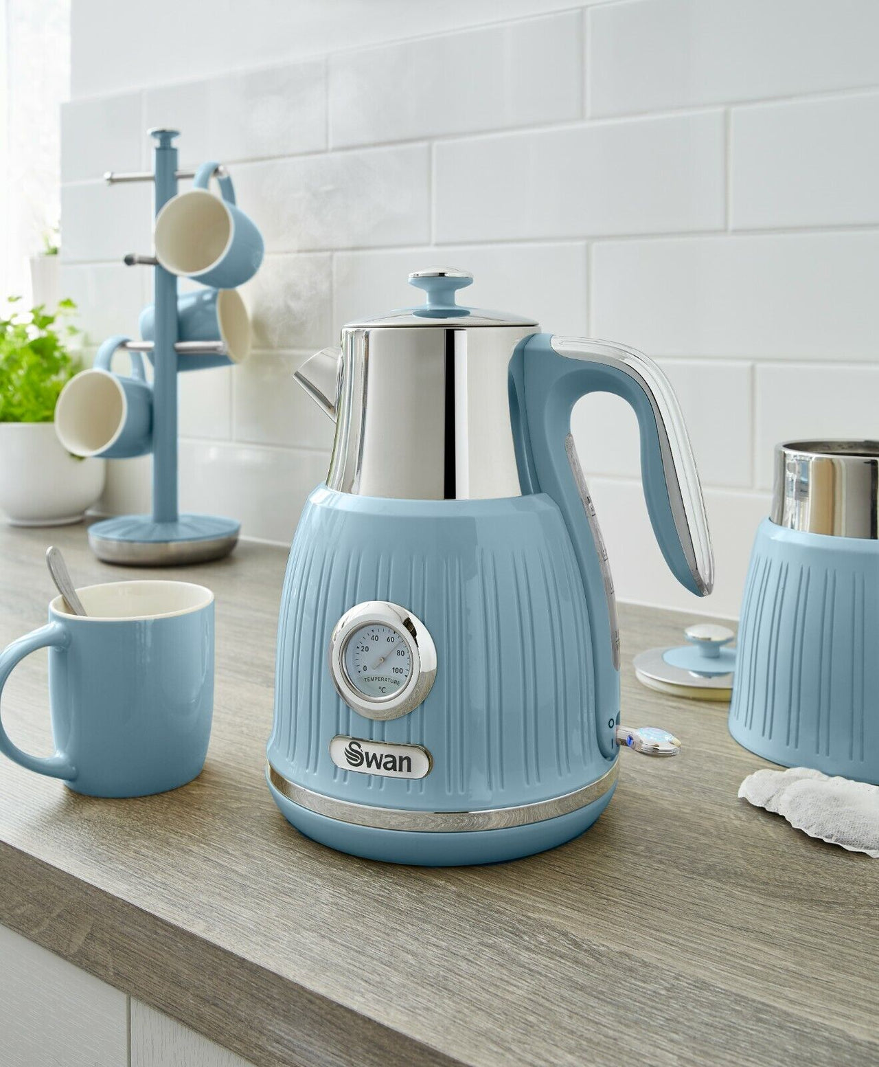 SWAN Retro Kitchen Set of 6 in Blue. Retro Kettle, Toaster, Microwave, Canisters