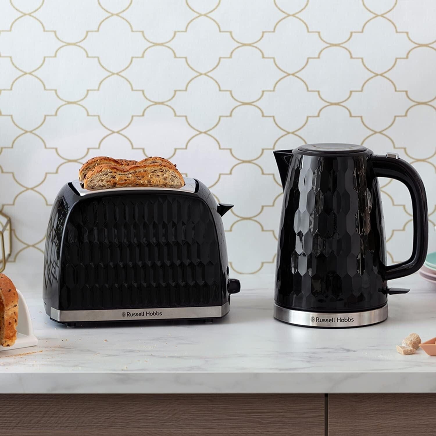 Russell hobbs retro on sale kettle and toaster